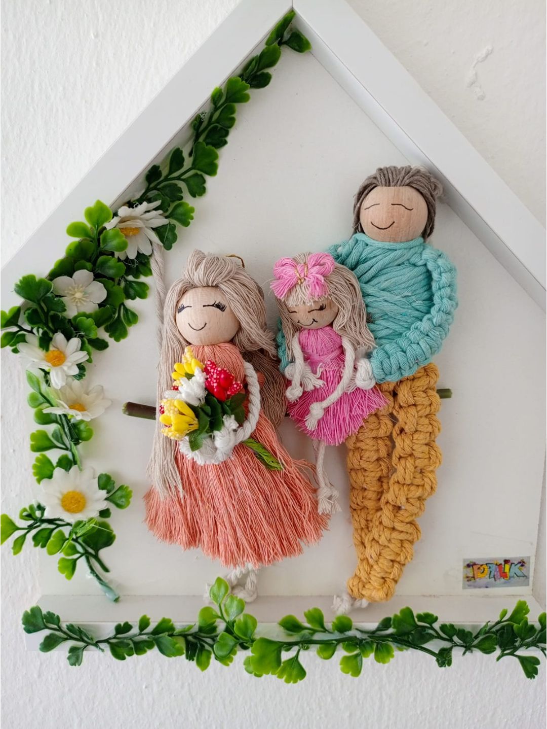 sevimli-aile-beyaz