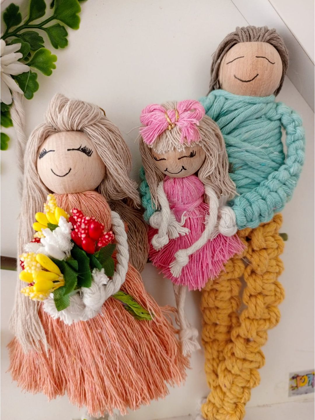 sevimli-aile-beyaz
