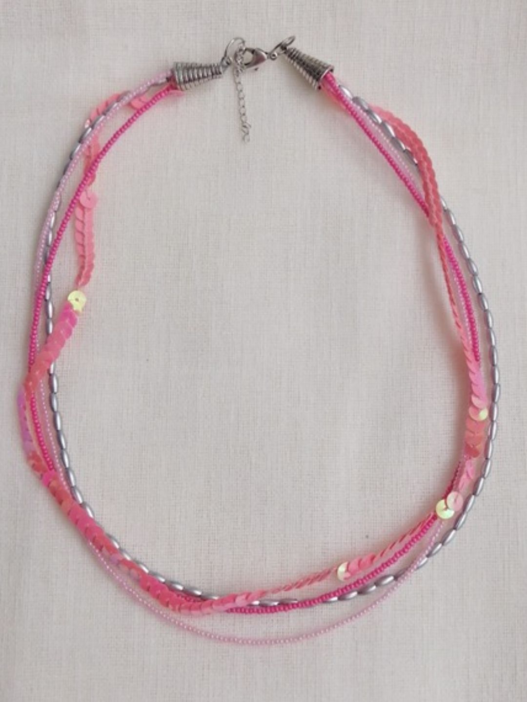 pembeli-grili-coklu-ince-kolye-pembe