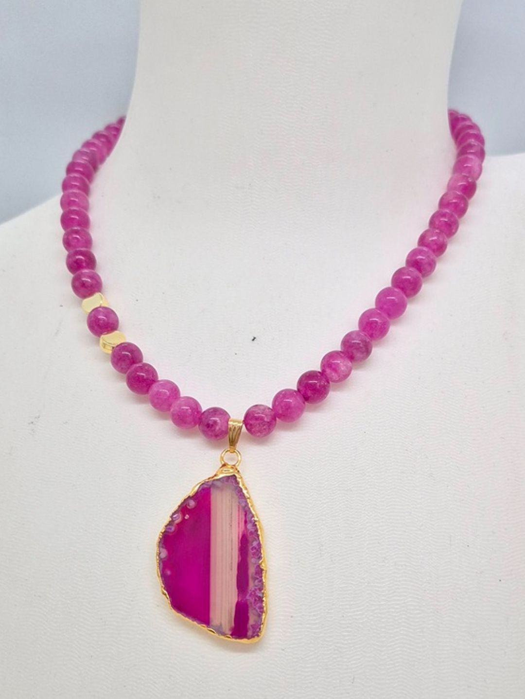 pembe-ozel-akik-bayan-kolye-pembe