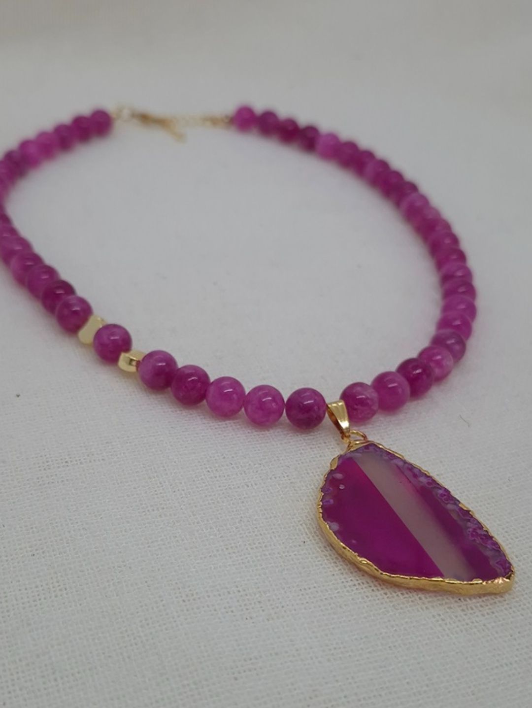 pembe-ozel-akik-bayan-kolye-pembe