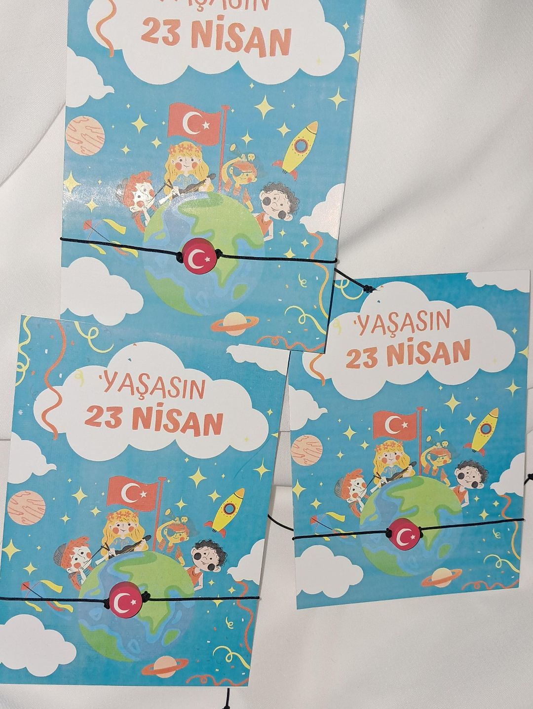 23-nisan-15li-bileklik-siyah