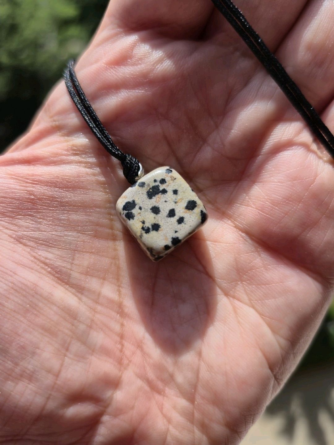 dalmacyali-bildircin-yumurtasi-jasper-kolye