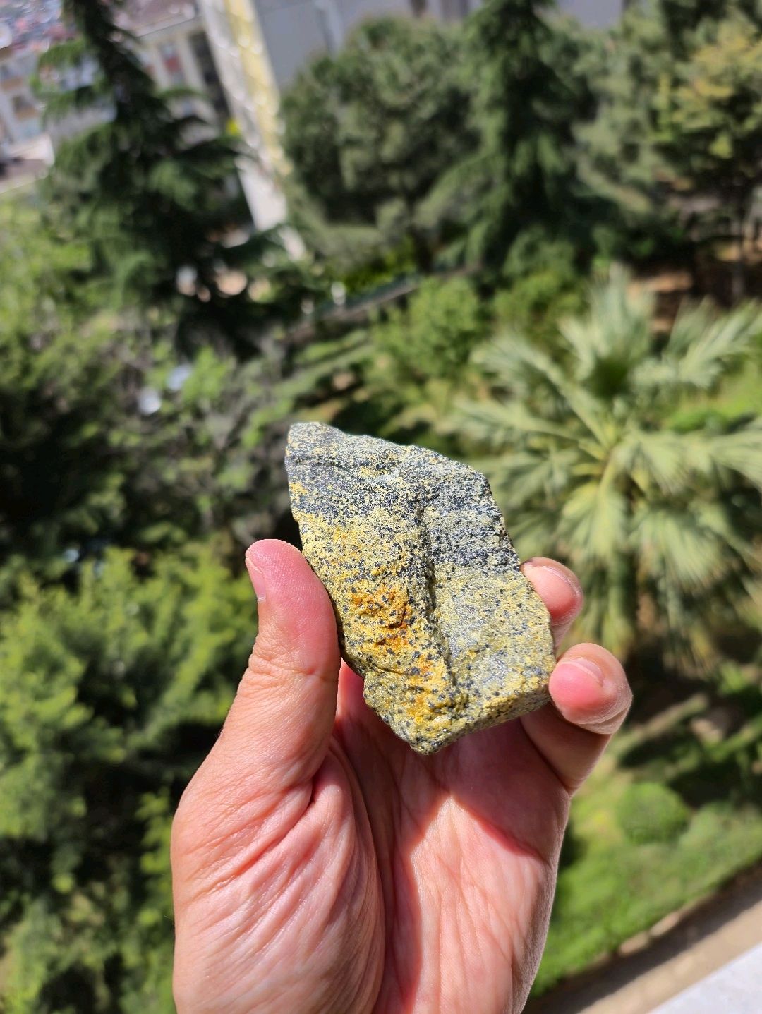 magnesichromite-kromit