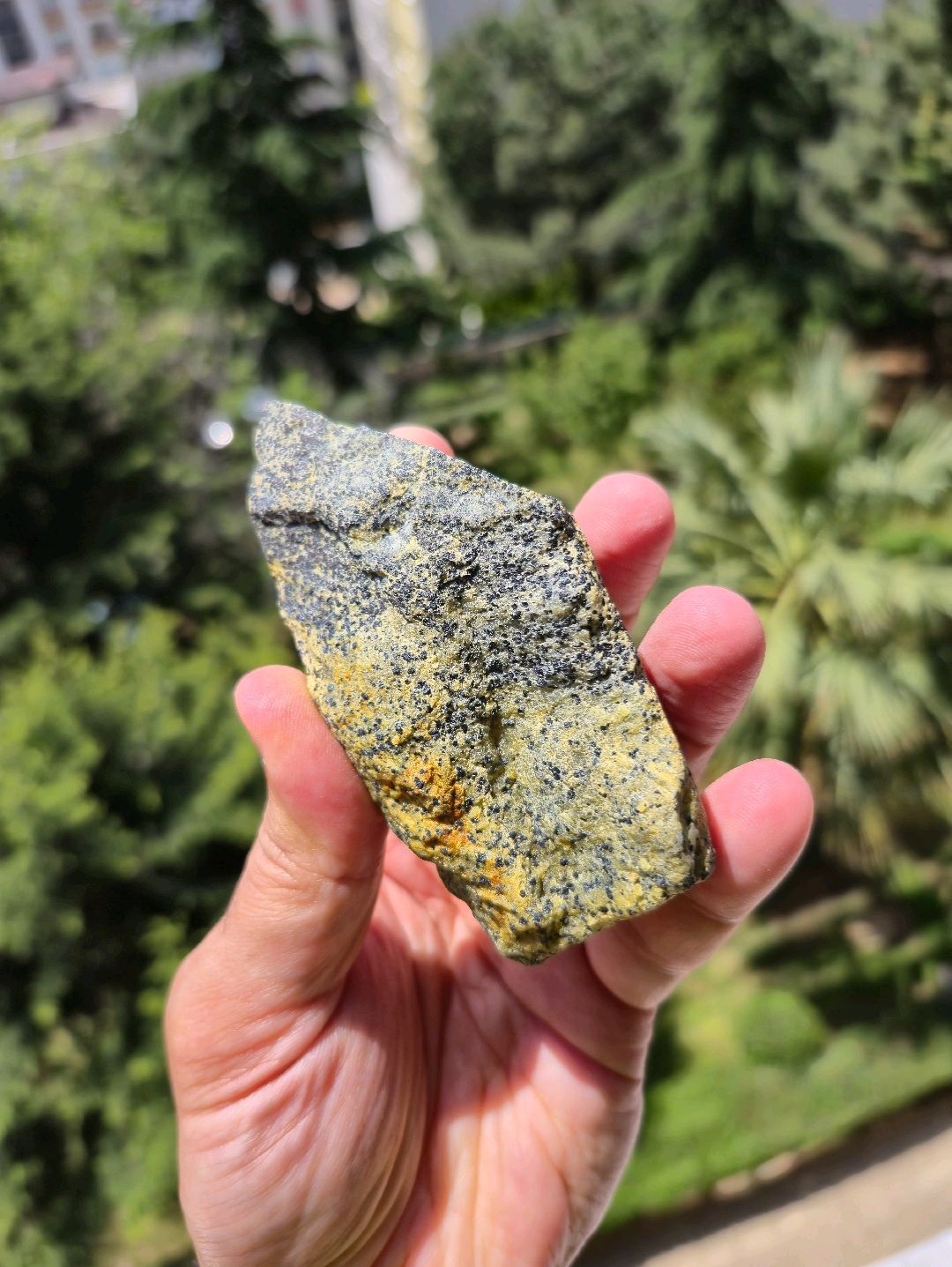 magnesichromite-kromit