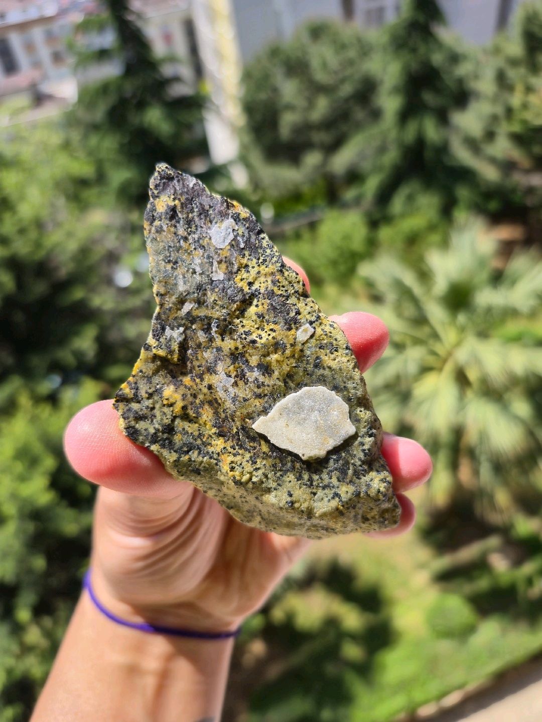 magnesichromite-kromit