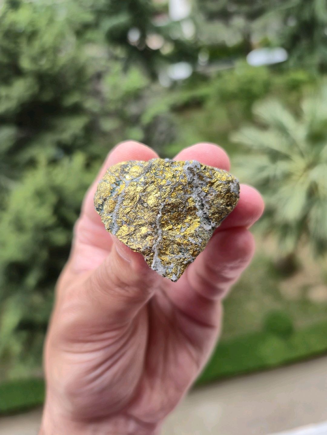 kalkopirit-chalcopyrite