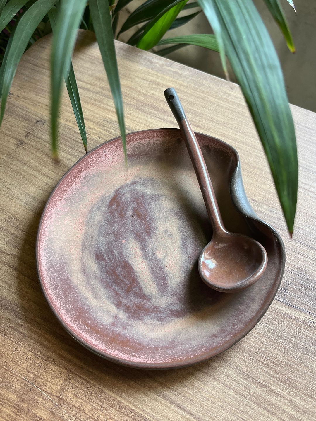 kasikli-meze-tabagi-bordo
