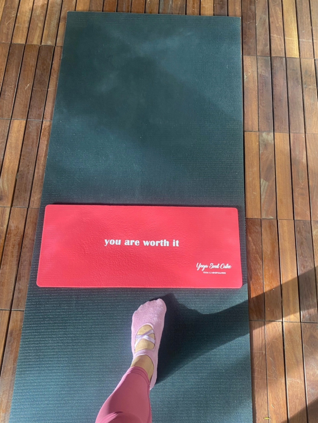 yoga-pilates-icin-diz-dirsek-kalca-koruyucu-mat-kirmizi