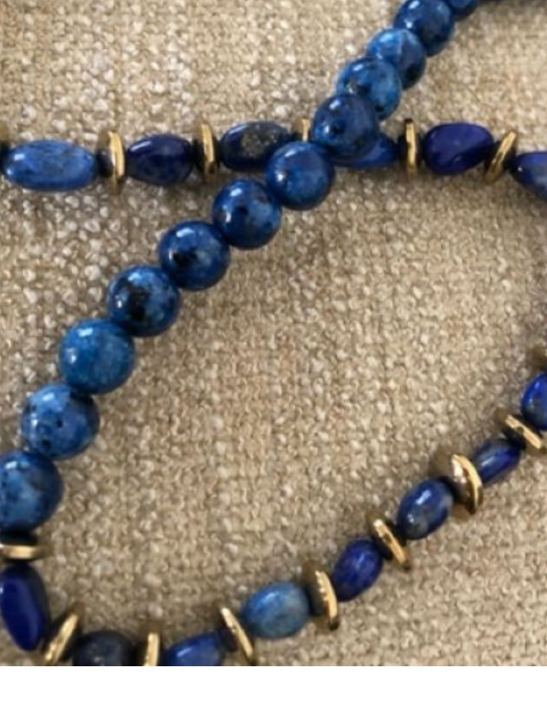 lapis-lazuli-ve-hematitten-olusan-kolye-lacivert