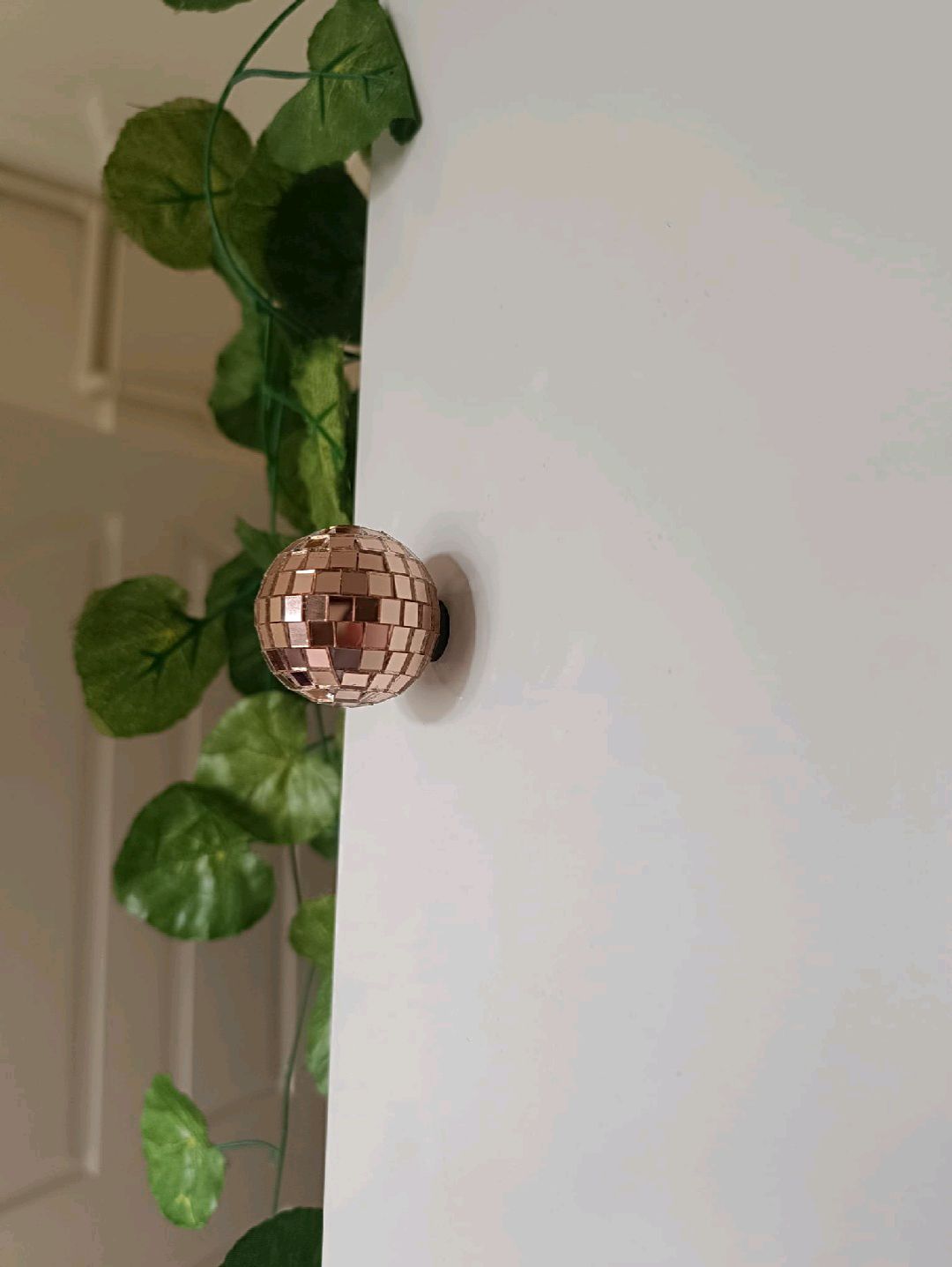 rose-gold-4-cm-disko-full-magnet-pembe