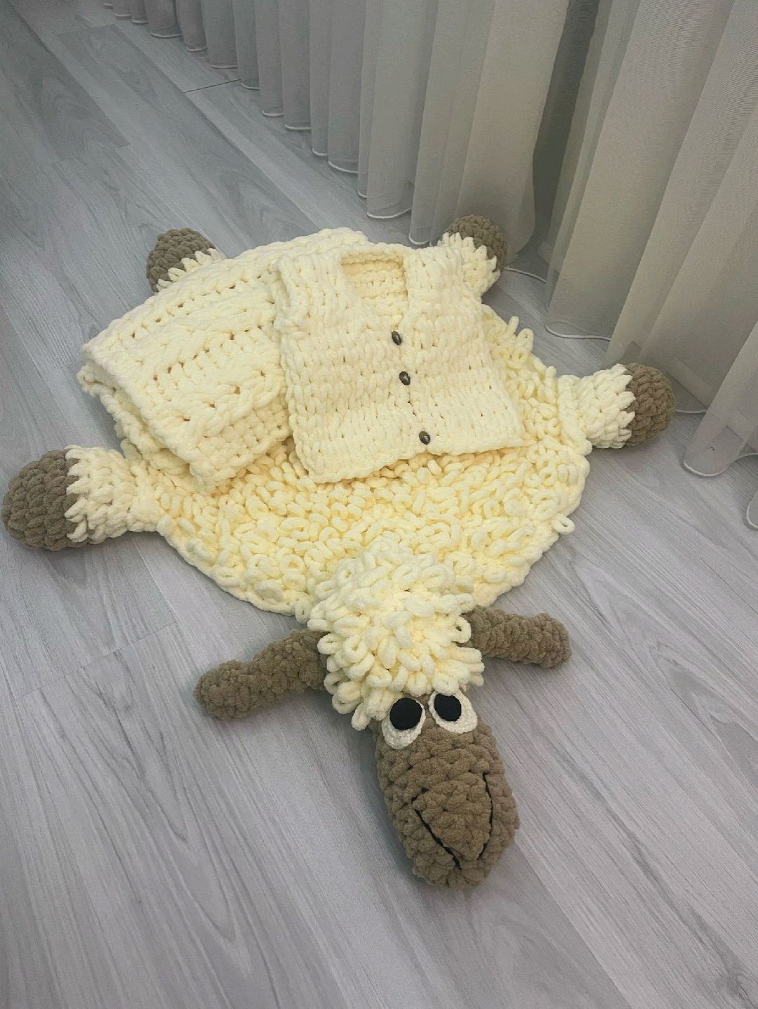 bebek-battaniyesi-ve-oyun-arkadasi-bej