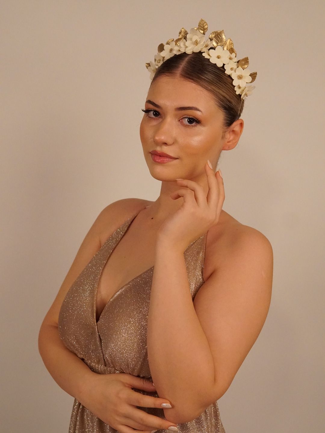 helen-yaprakli-romantik-tac