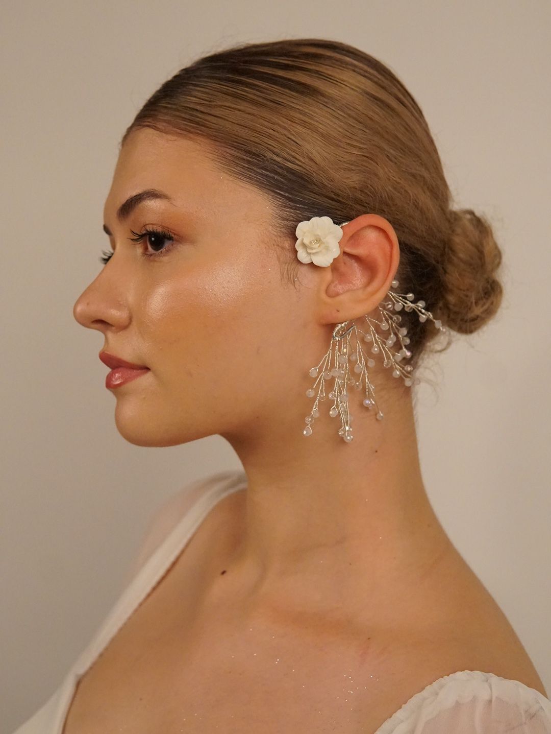 kir-cicegi-detayli-sarkit-earcuff