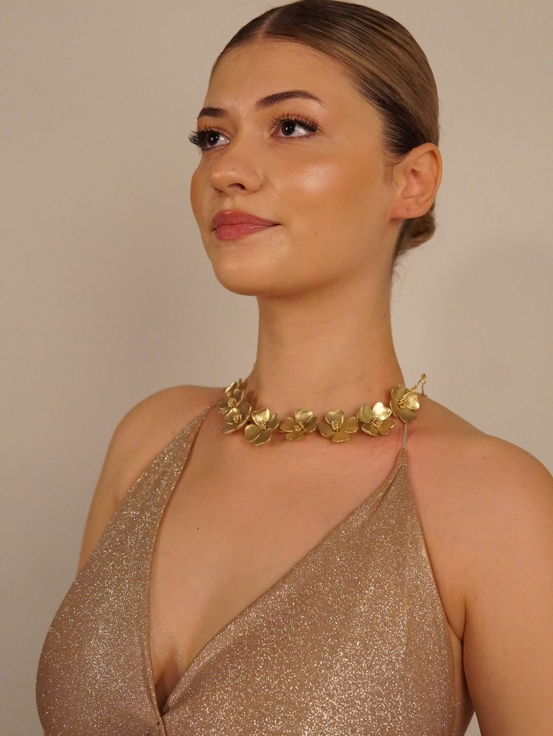 metalik-choker-kolye-vanilya-rengi