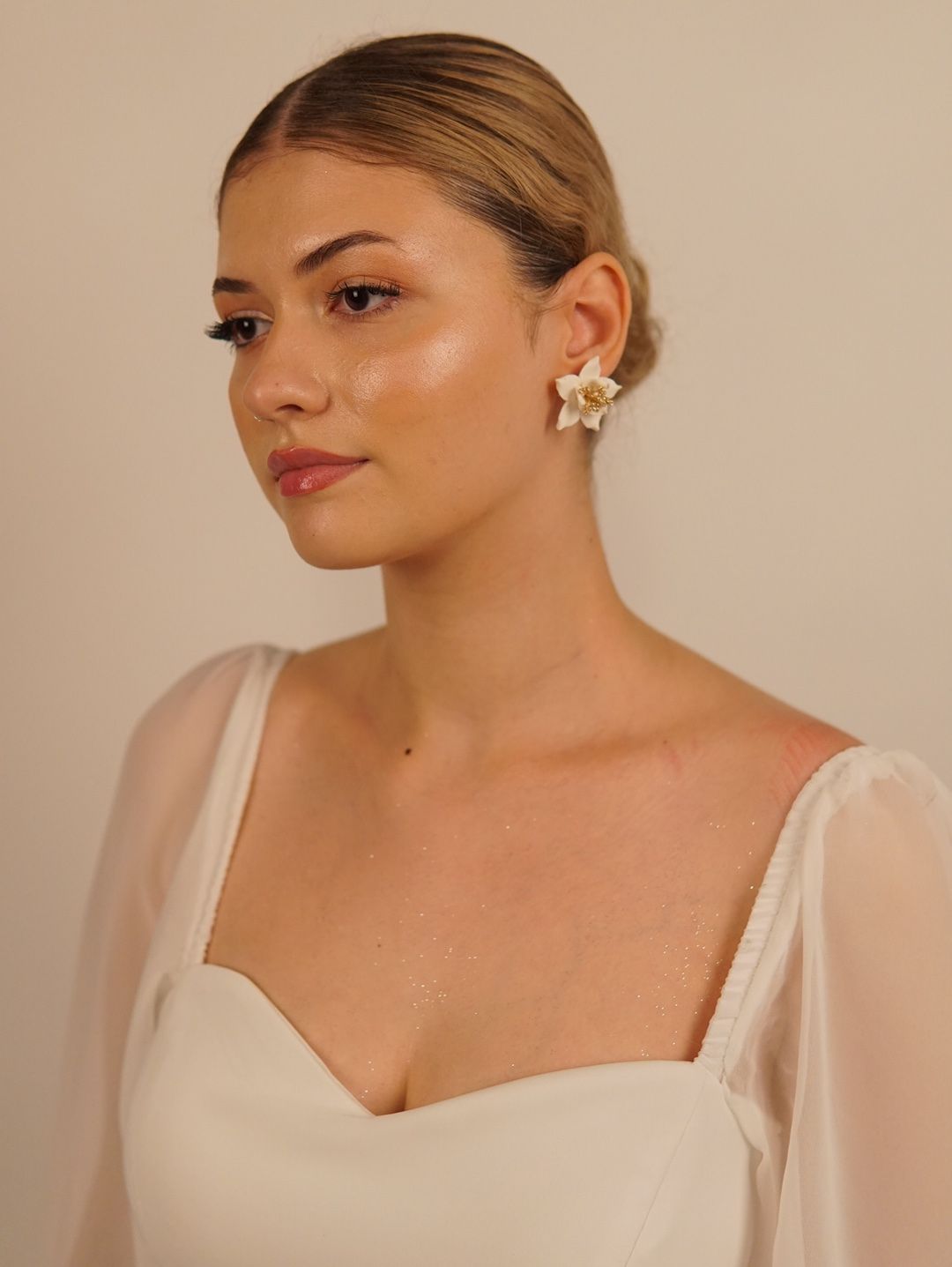 manolya-kupe-beyaz