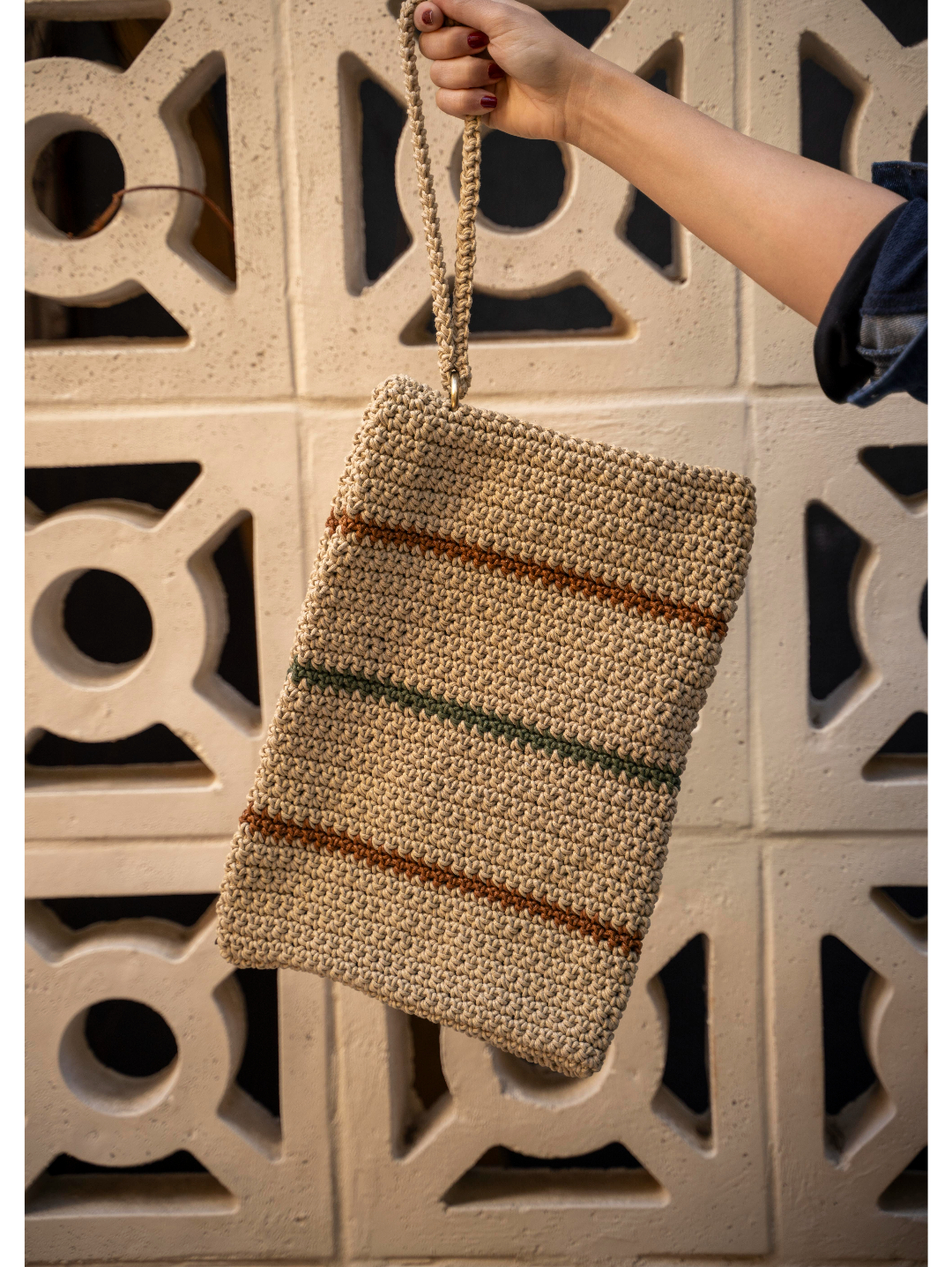 basic-clutch-bej