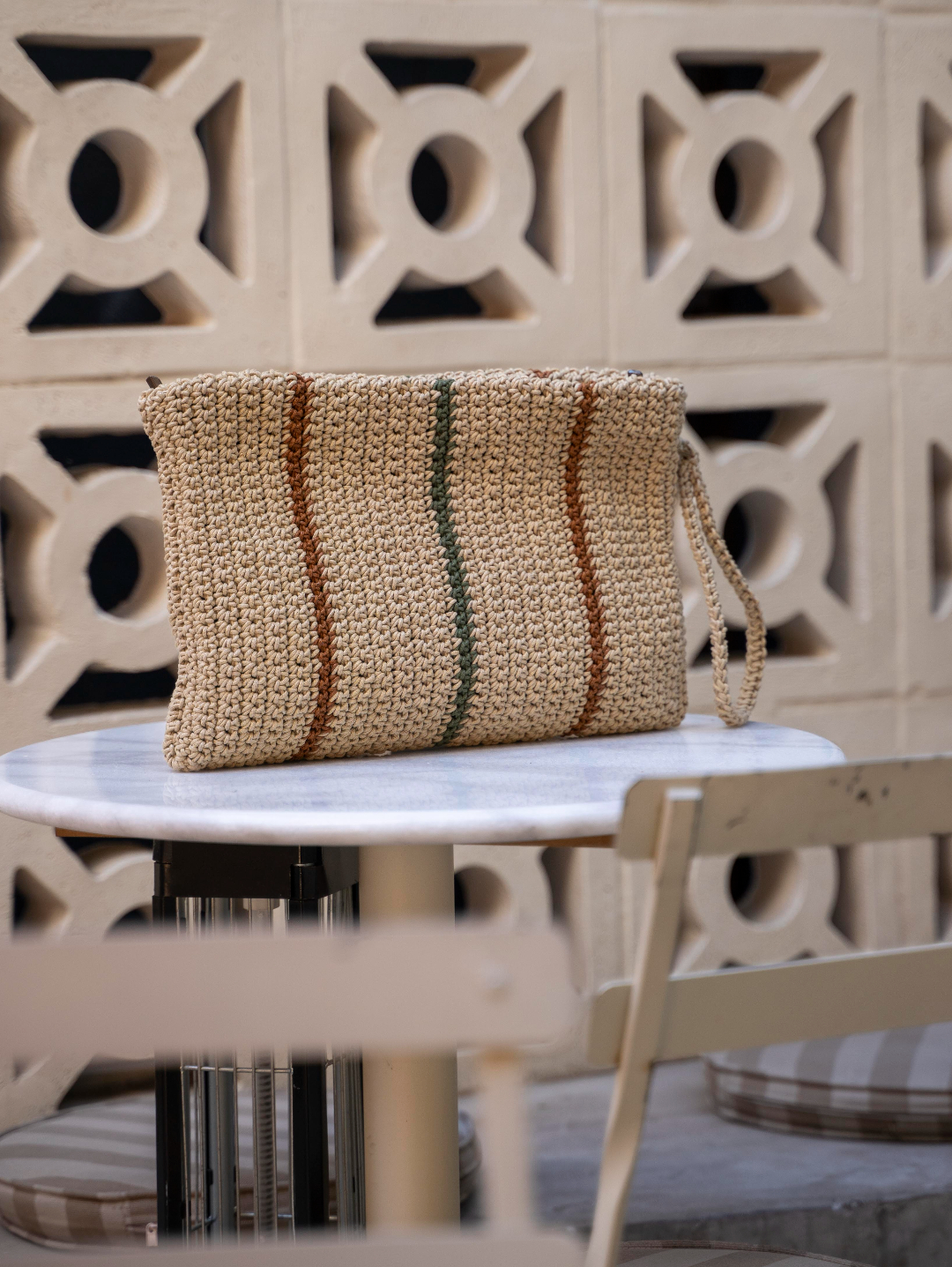 basic-clutch-bej