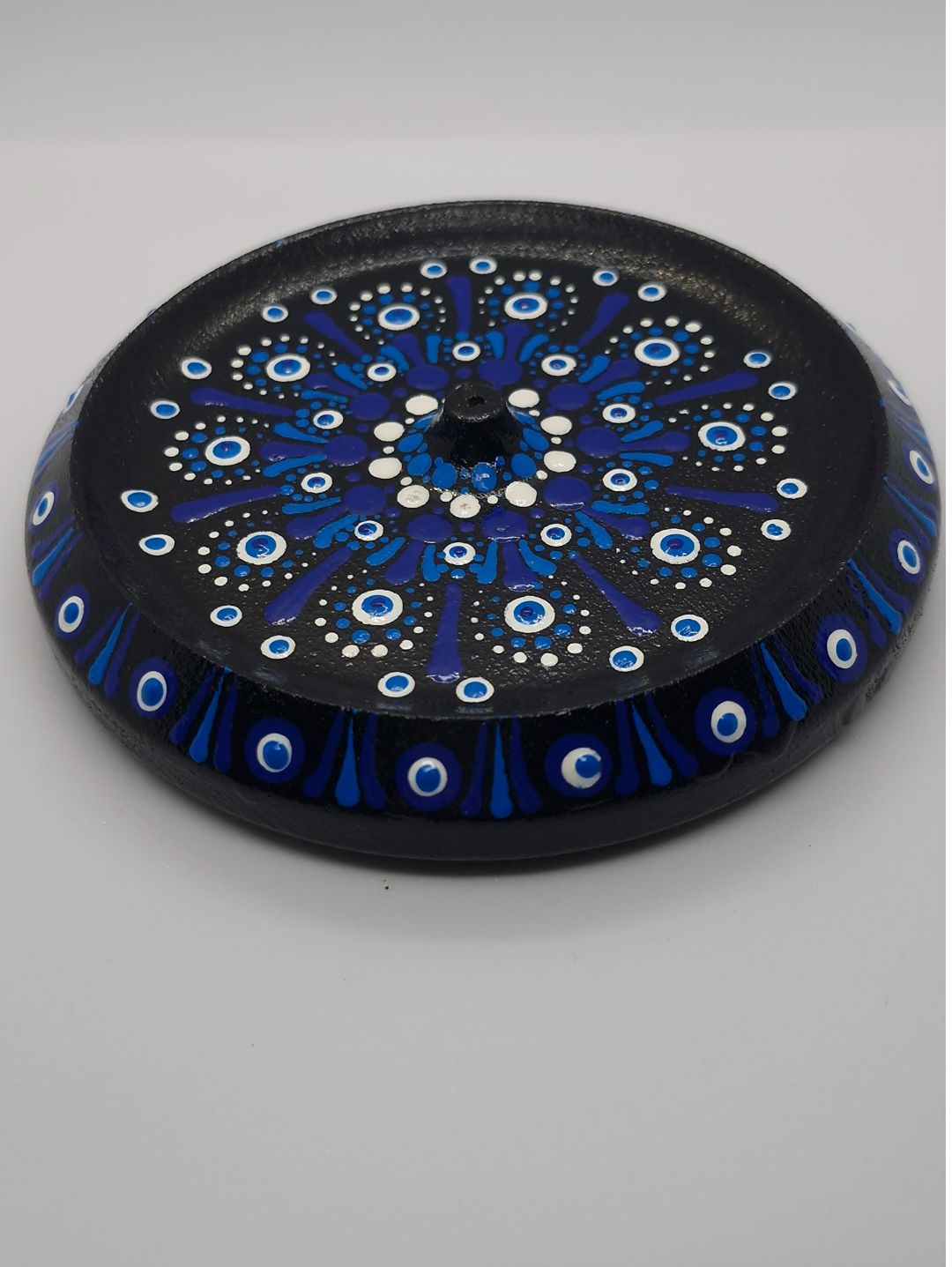 dot-mandala-tutsuluk-lacivert