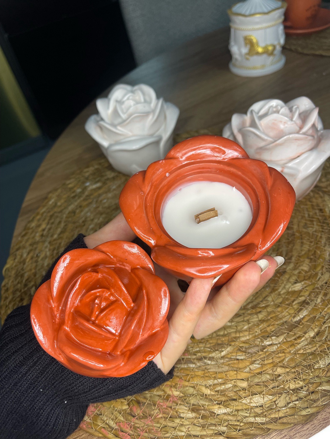 gul-kapakli-mum-beyaz