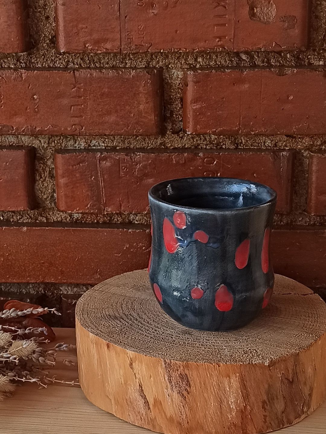 siya-kirmizi-cok-amacli-cup-siyah
