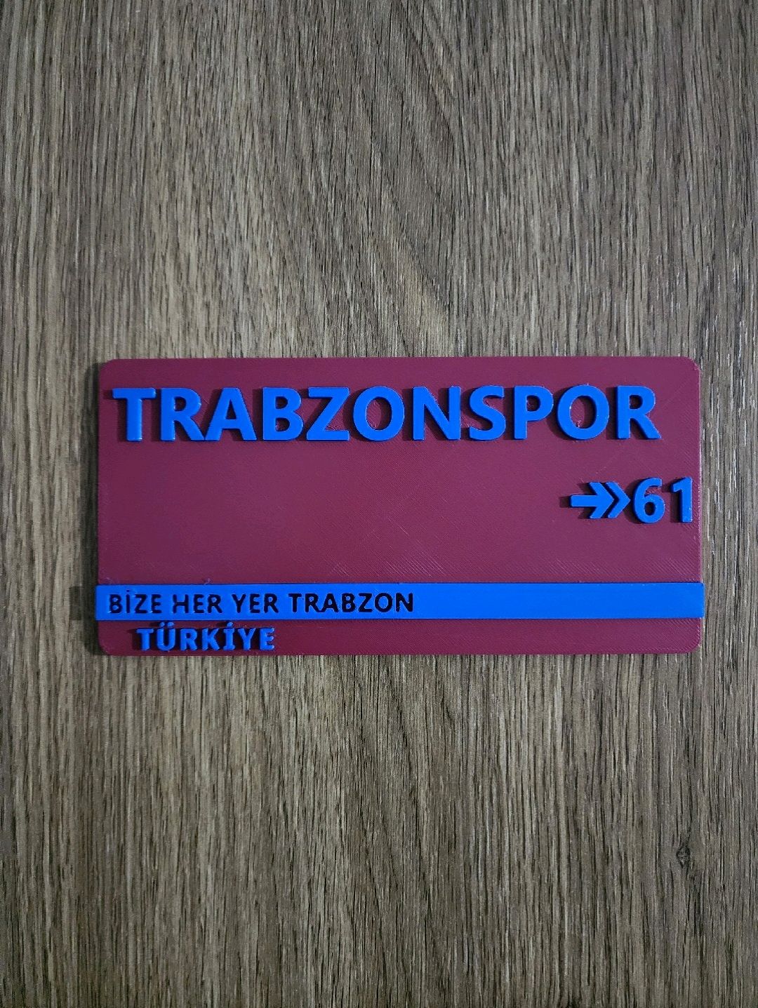 trabzonspor-sokak-tabelasi-cok-renkli