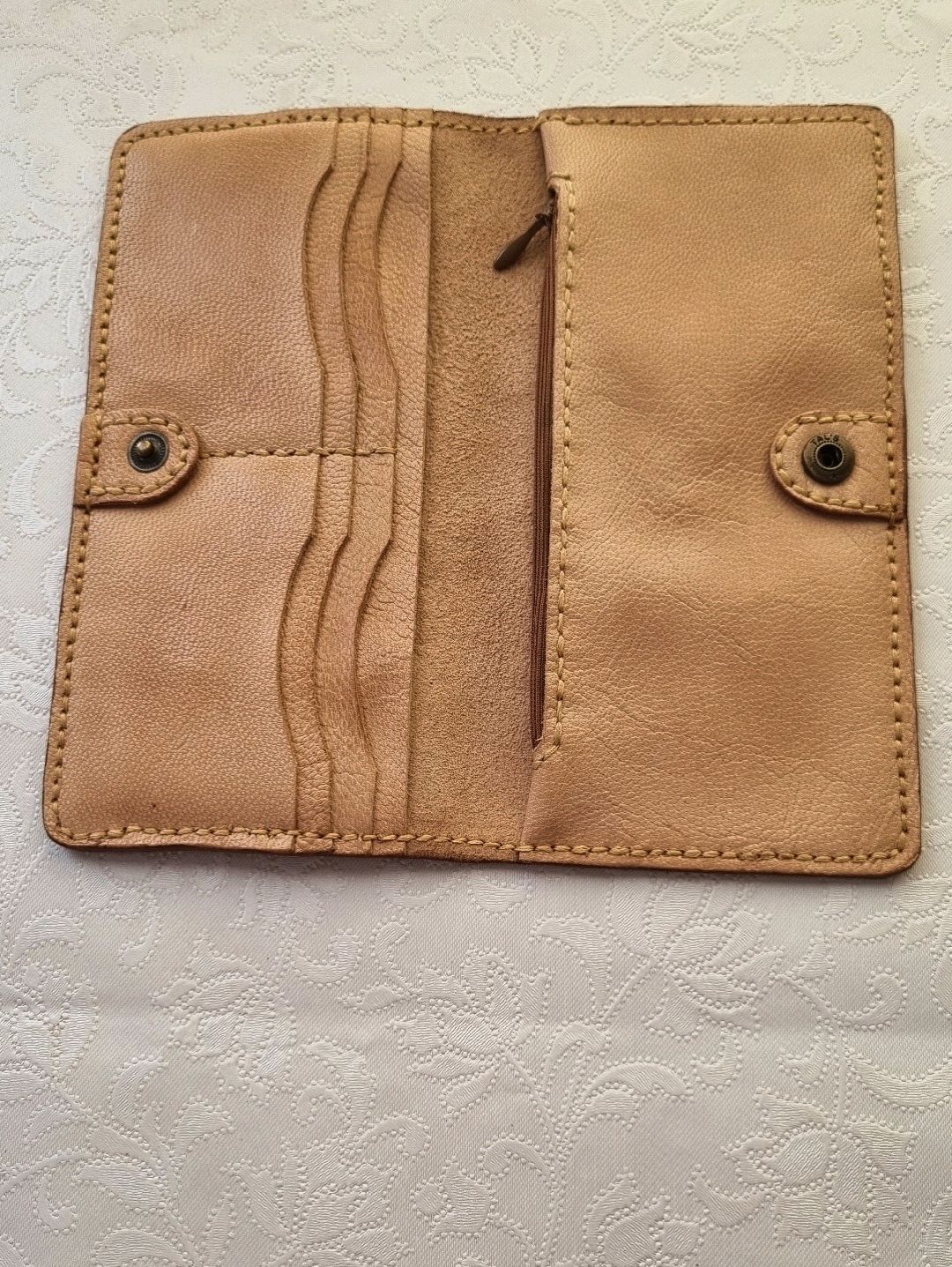 hakiki-deri-cicek-kabartmali-telefon-cuzdani-taba