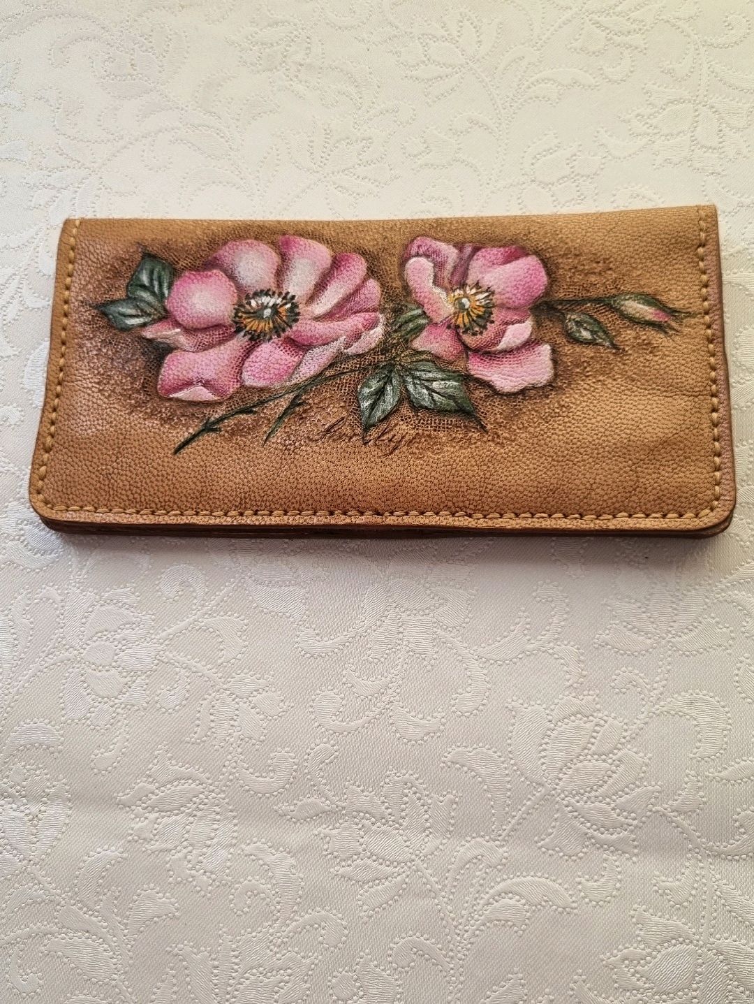 hakiki-deri-cicek-kabartmali-telefon-cuzdani-taba