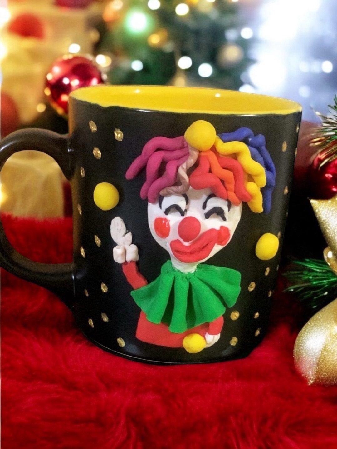 uc-boyutlu-kabartmali-palyaco-figurlu-mug-kupa