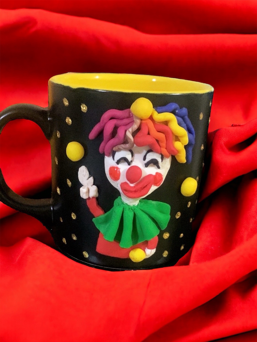uc-boyutlu-kabartmali-palyaco-figurlu-mug-kupa