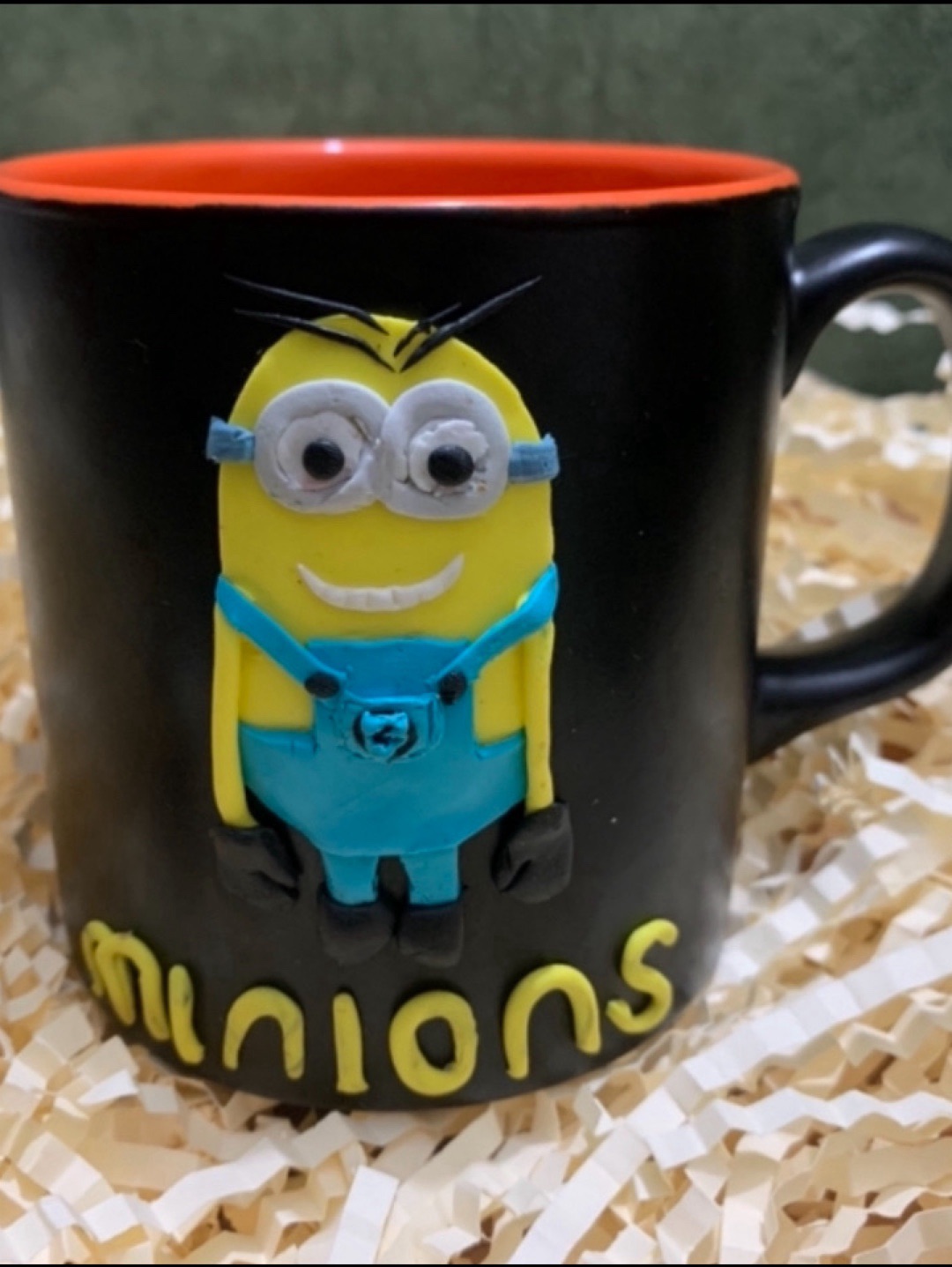 uc-boyutlu-minion-figurlu-mug-kupa