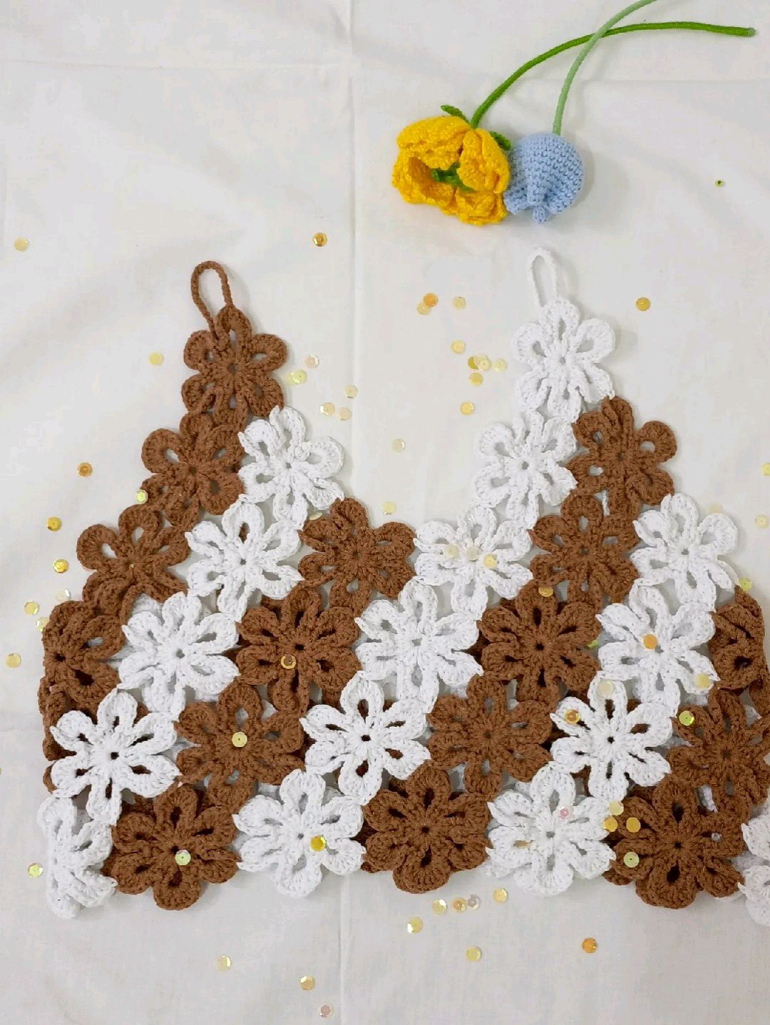 orgu-cicek-crop-kahverengi