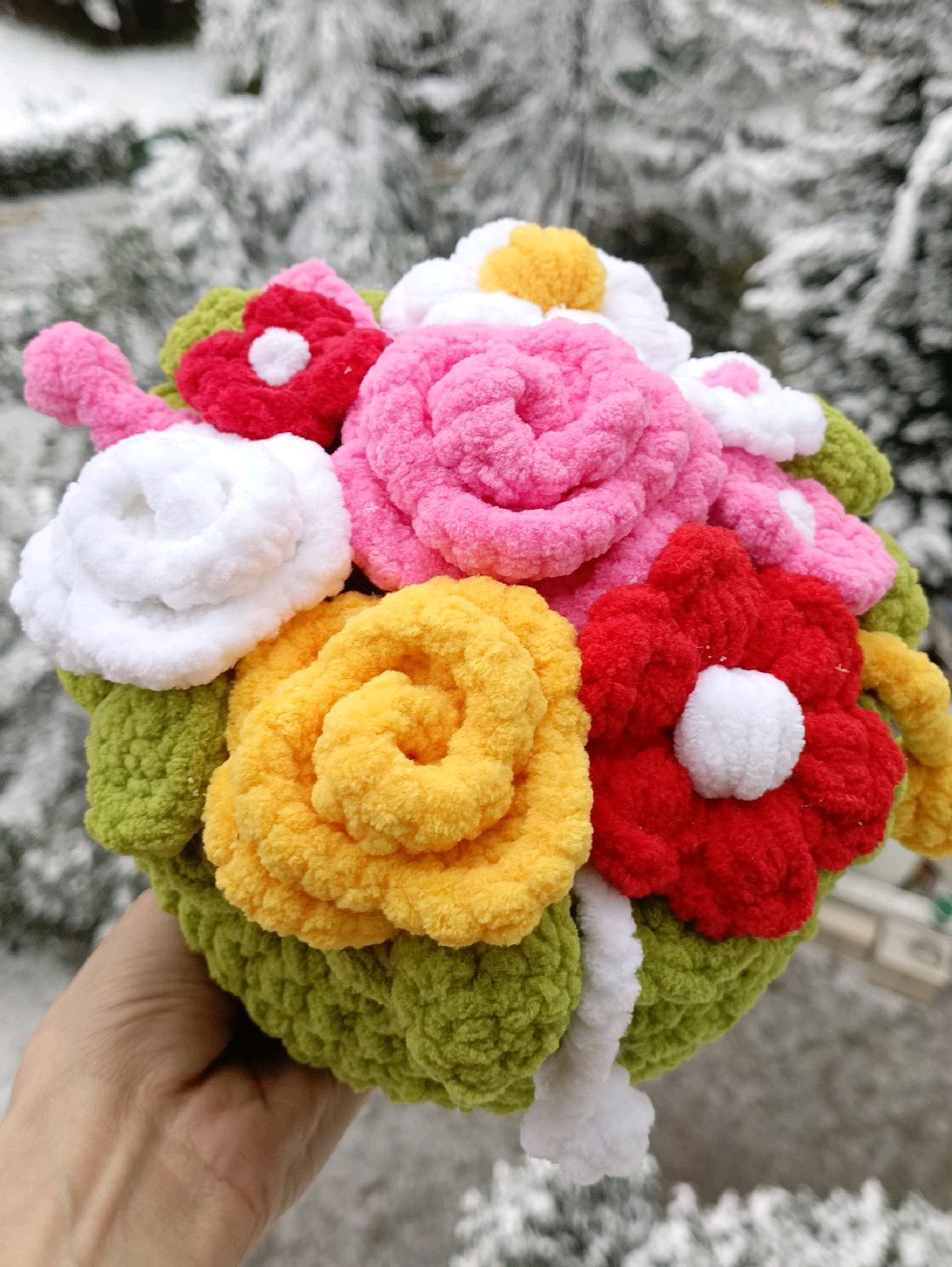 pelus-cicek-aranjman-cok-renkli