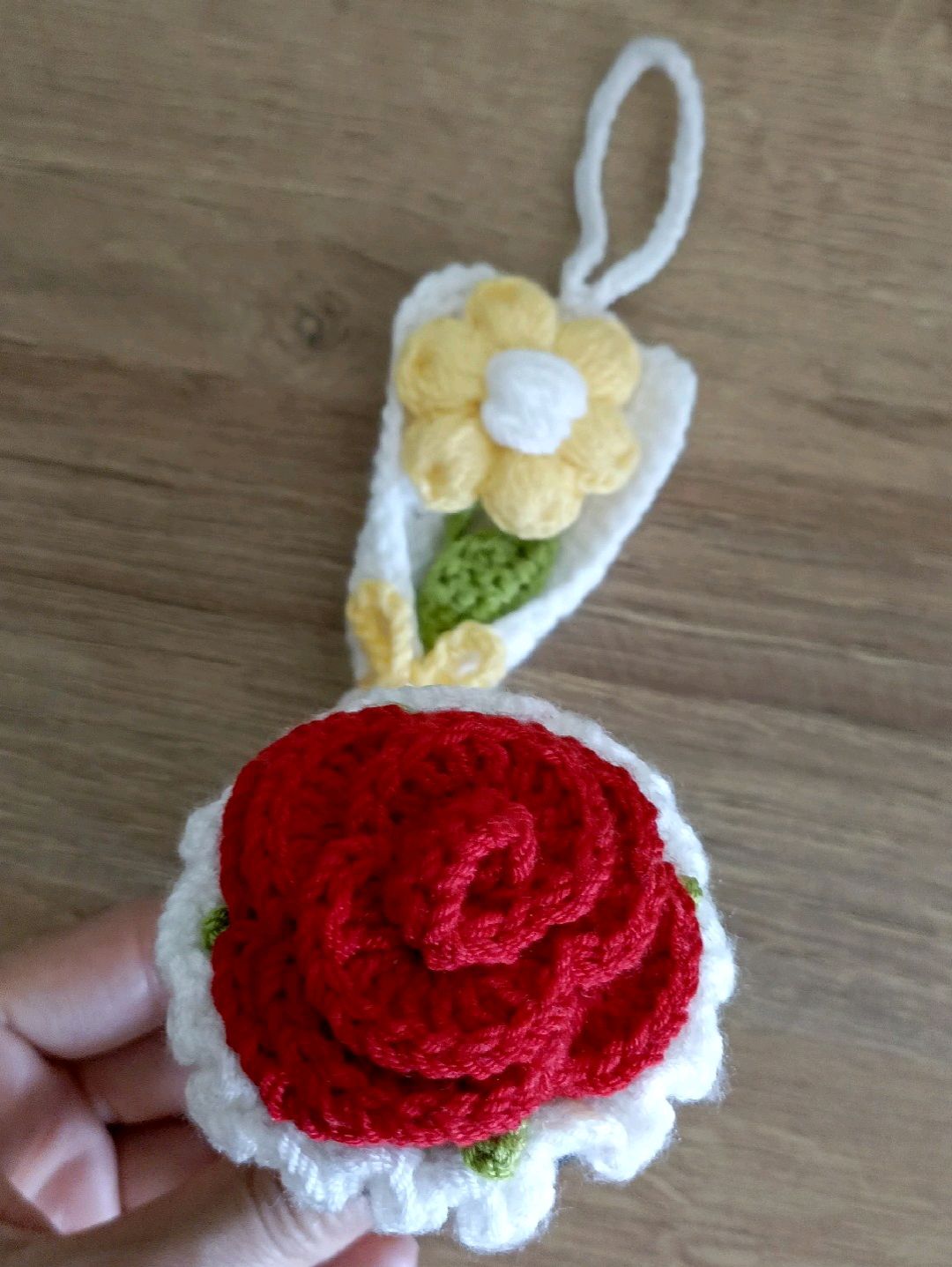 minik-cicek-buketi-cok-renkli