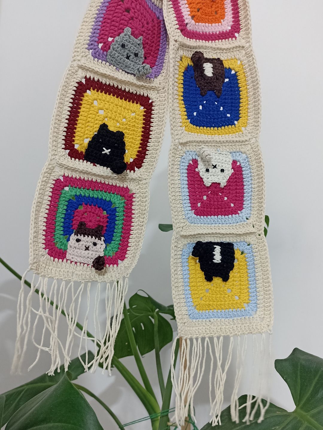 kedi-motifli-orgu-atki---orgu-kedili-atki-bej