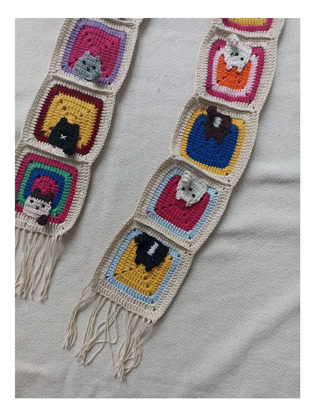 kedi-motifli-orgu-atki---orgu-kedili-atki-bej
