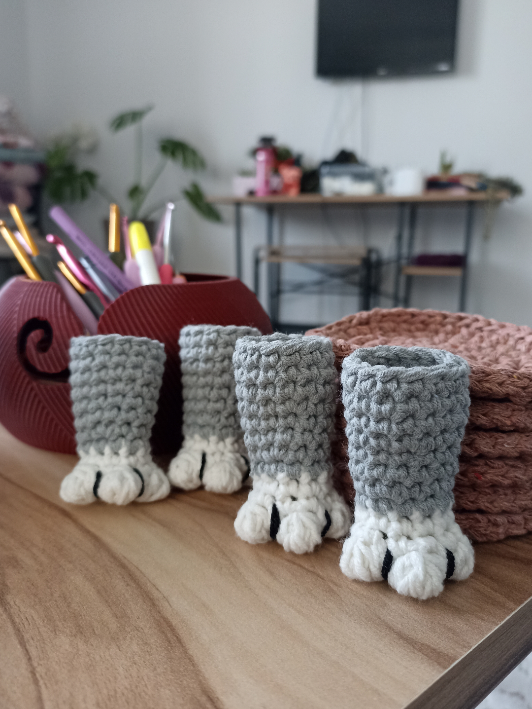 patili-sandalye-ayaklari-4lu-set-amigurumi-gri