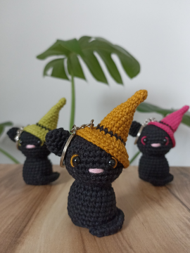 Cadı Şapkalı Kedi Amigurumi Anahtarlık - Çanta Süsü Hardal Rengi