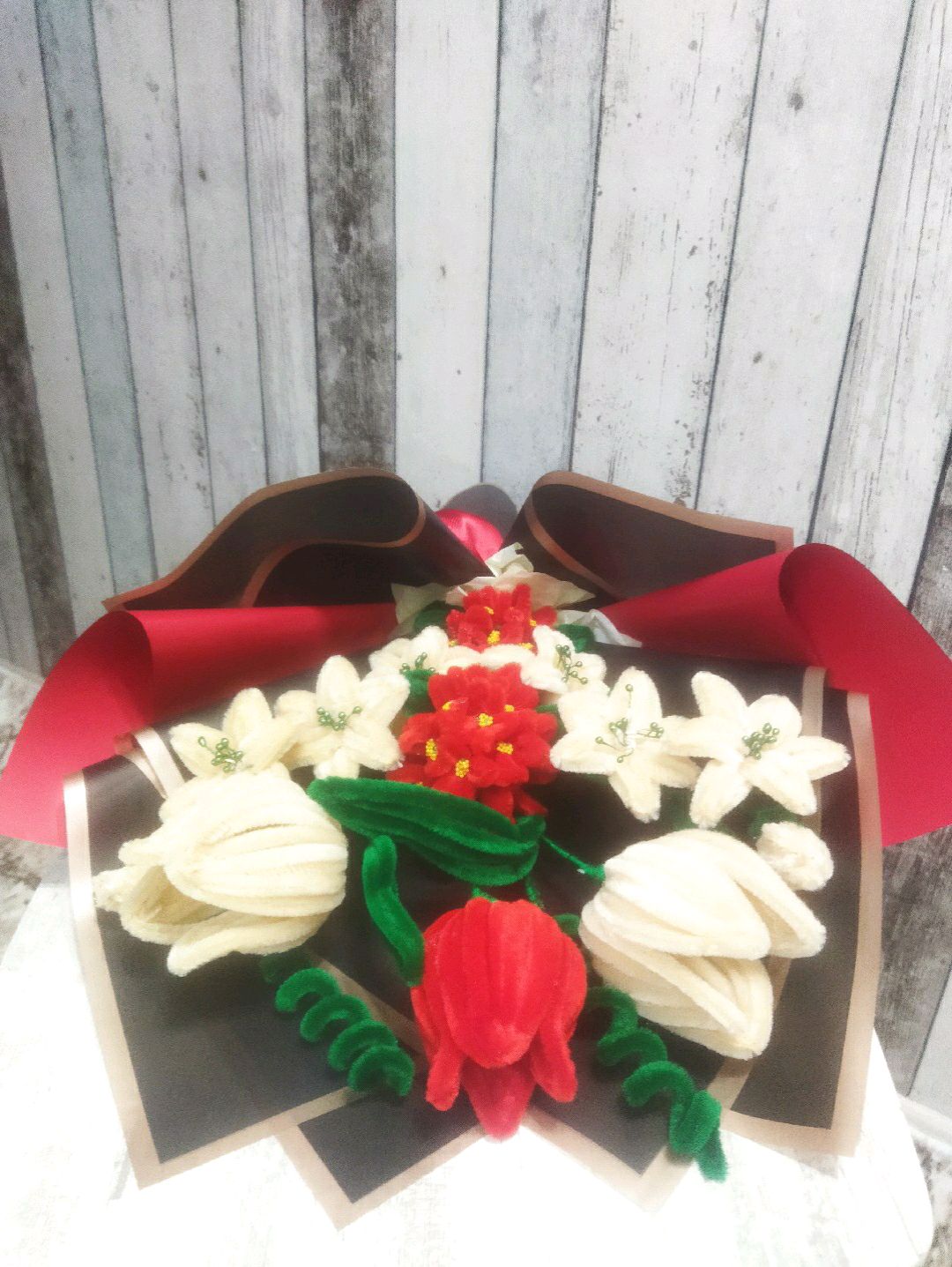 sonil-lale-zambak-buketi-krem-rengi