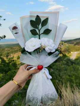 Örgü Beyaz Gül Buketi  Beyaz
