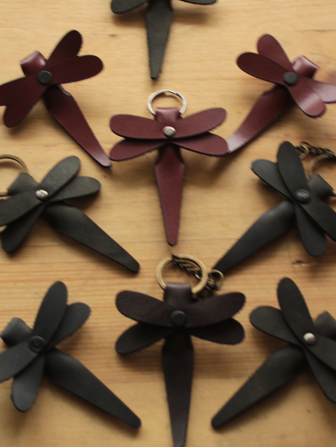 tilla-deri-dragonfly-yusufcuk-anahtarlik-kahverengi