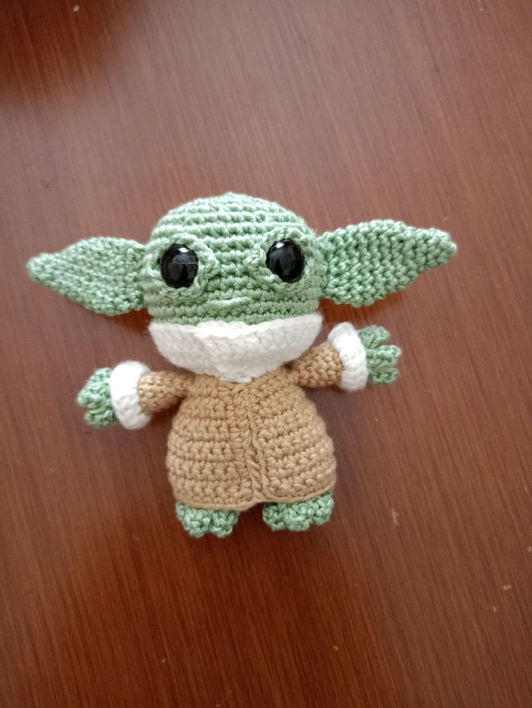 baby-yoda-oyuncak-yesil
