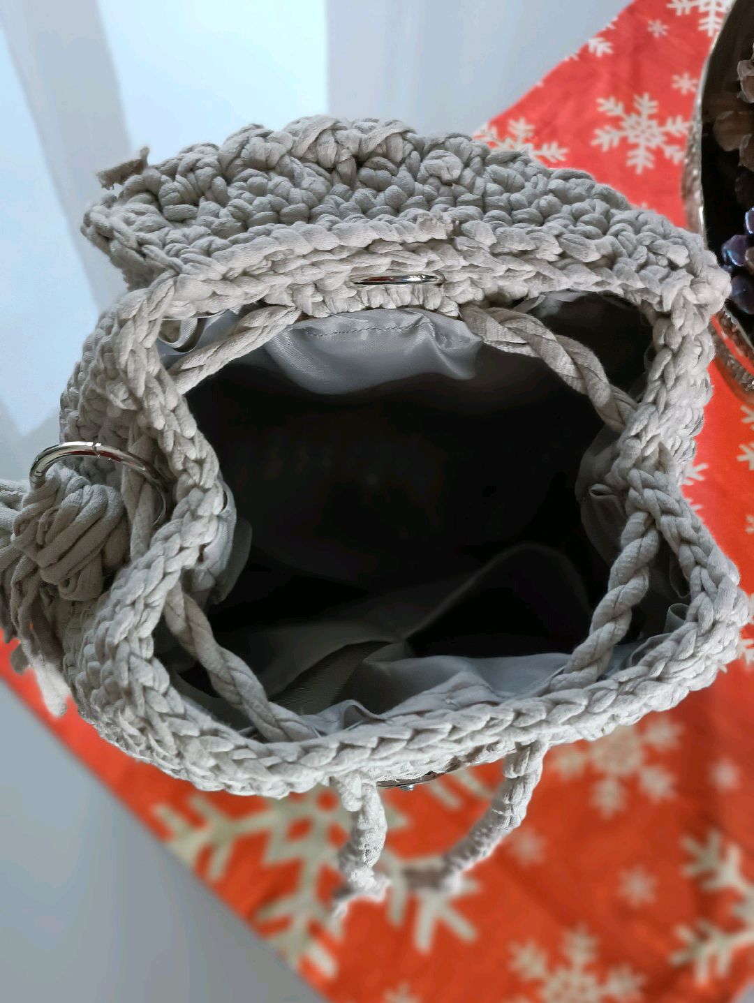gri-sirt-cantasi-gri