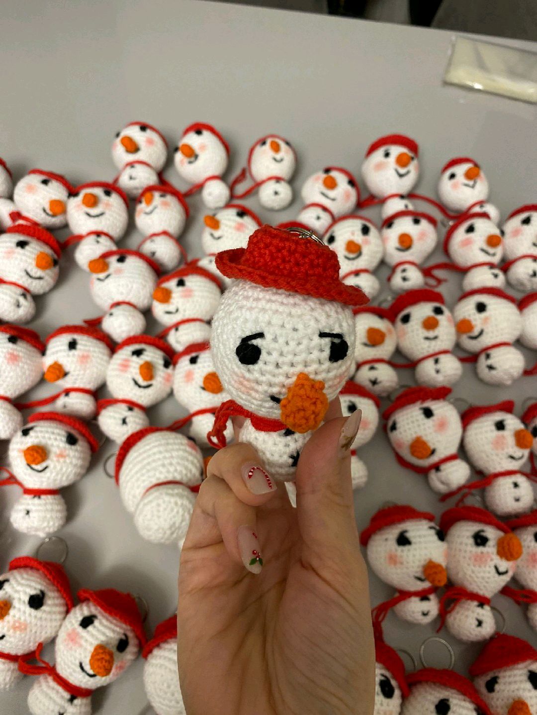 amigurumi-kardan-adam-beyaz