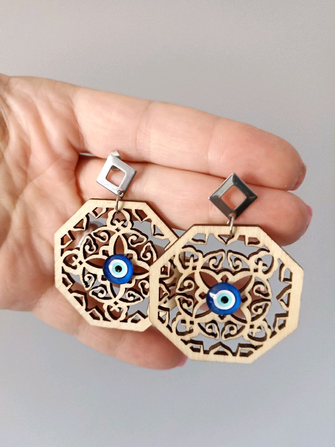 ahsap-nazar-boncuklu-kolye-kupe-set-bej