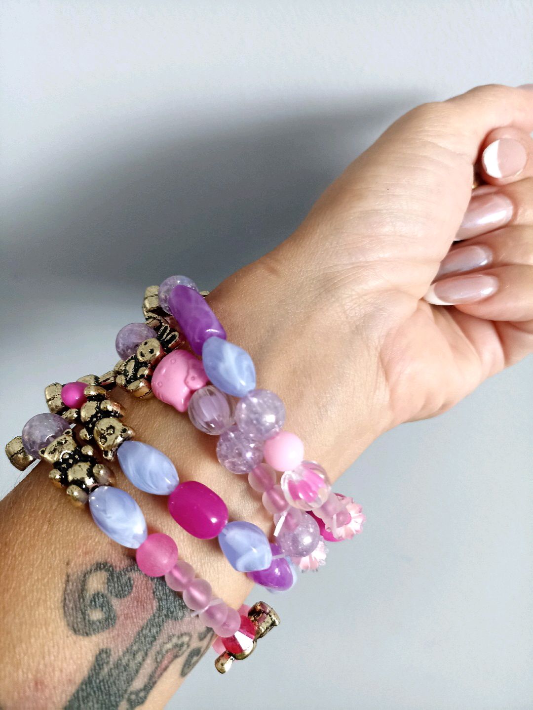 lila-pembe-hayvan-figurlu-bileklik-kupe-set-takim-lila