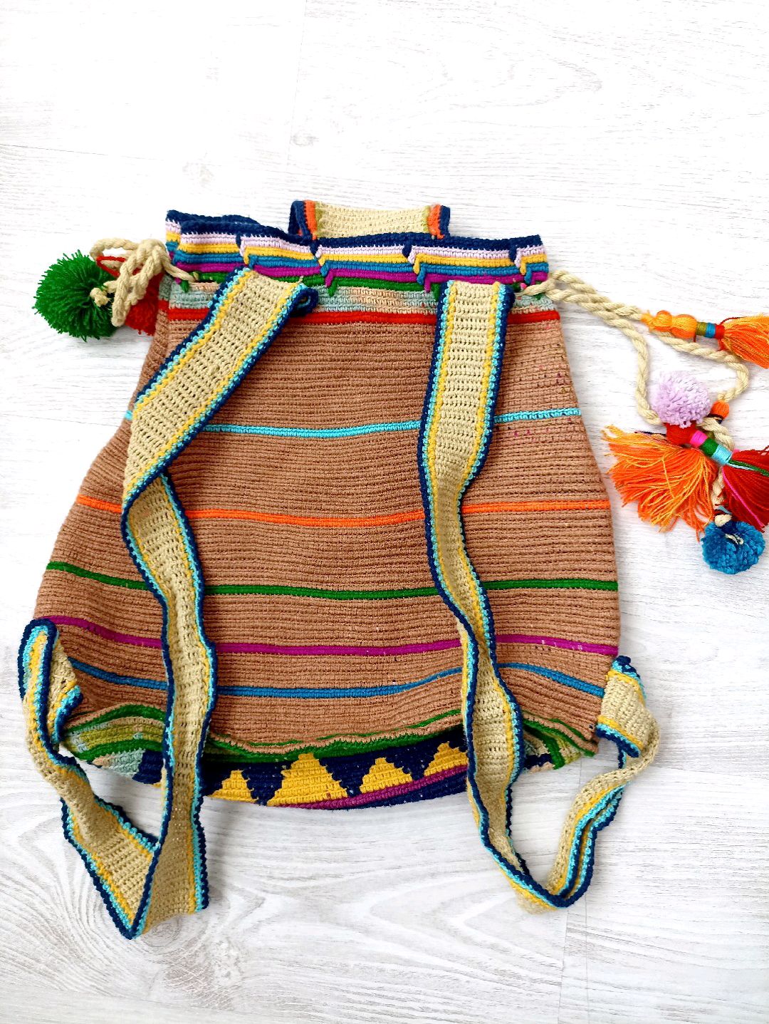vayu-el-orgusu-tasarim-frida-kahlo-desenli-canta-cok-renkli