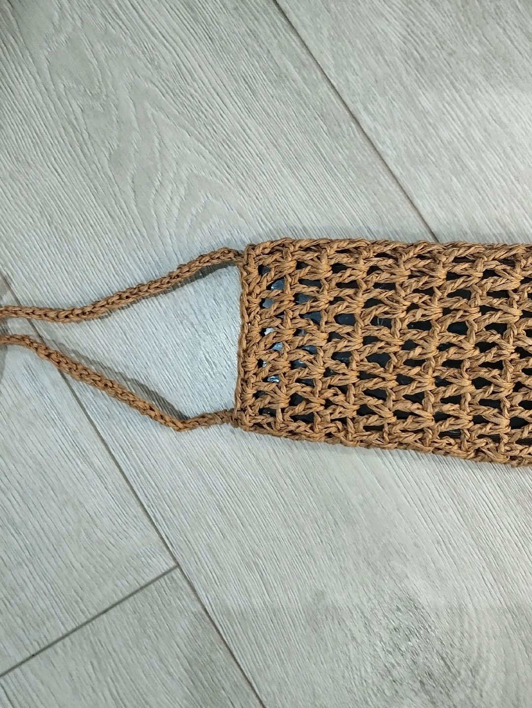 hasir-telefon-cantalari-her-renk-siyah