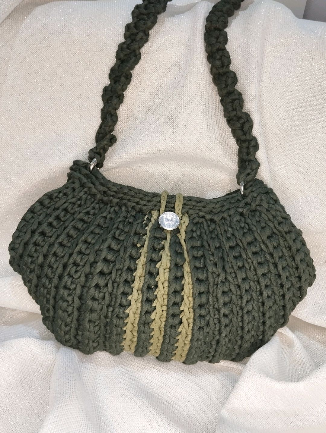 istiridye-model-penye-canta-yesil-cizgili-haki
