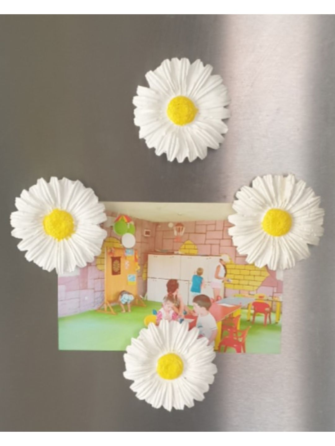 kalp-nergiz-cicegi-papatya-renkli-kaktus-magnet-sari